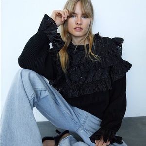 ZARA KNIT SWEATER WITH RUFFLES SMALL